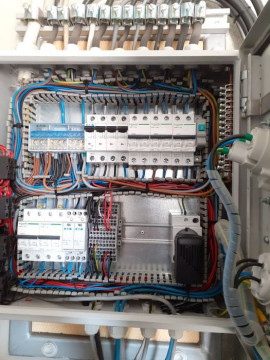 Electrician, instalații electrice